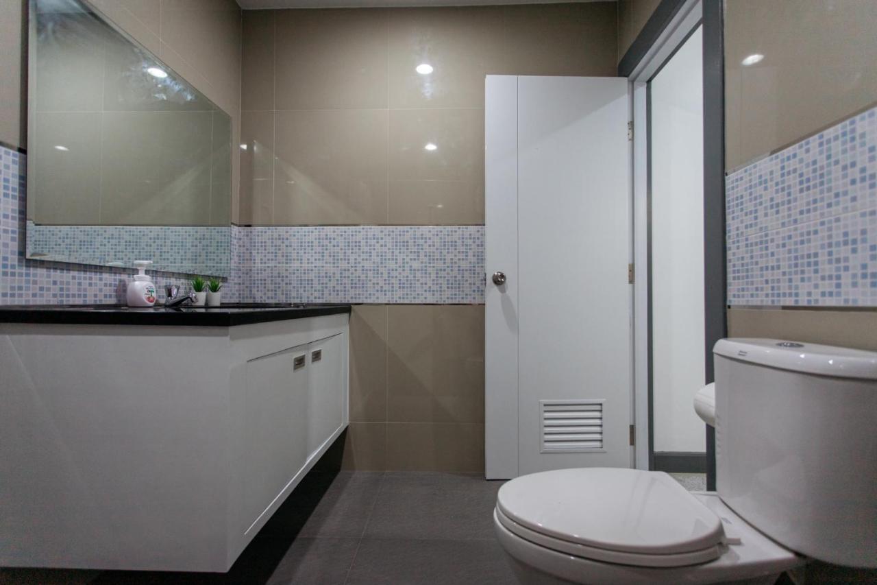 Chung cư studio 45 m² có 1 phòng tắm riêng ở Silom Bangkok Ngoại thất bức ảnh