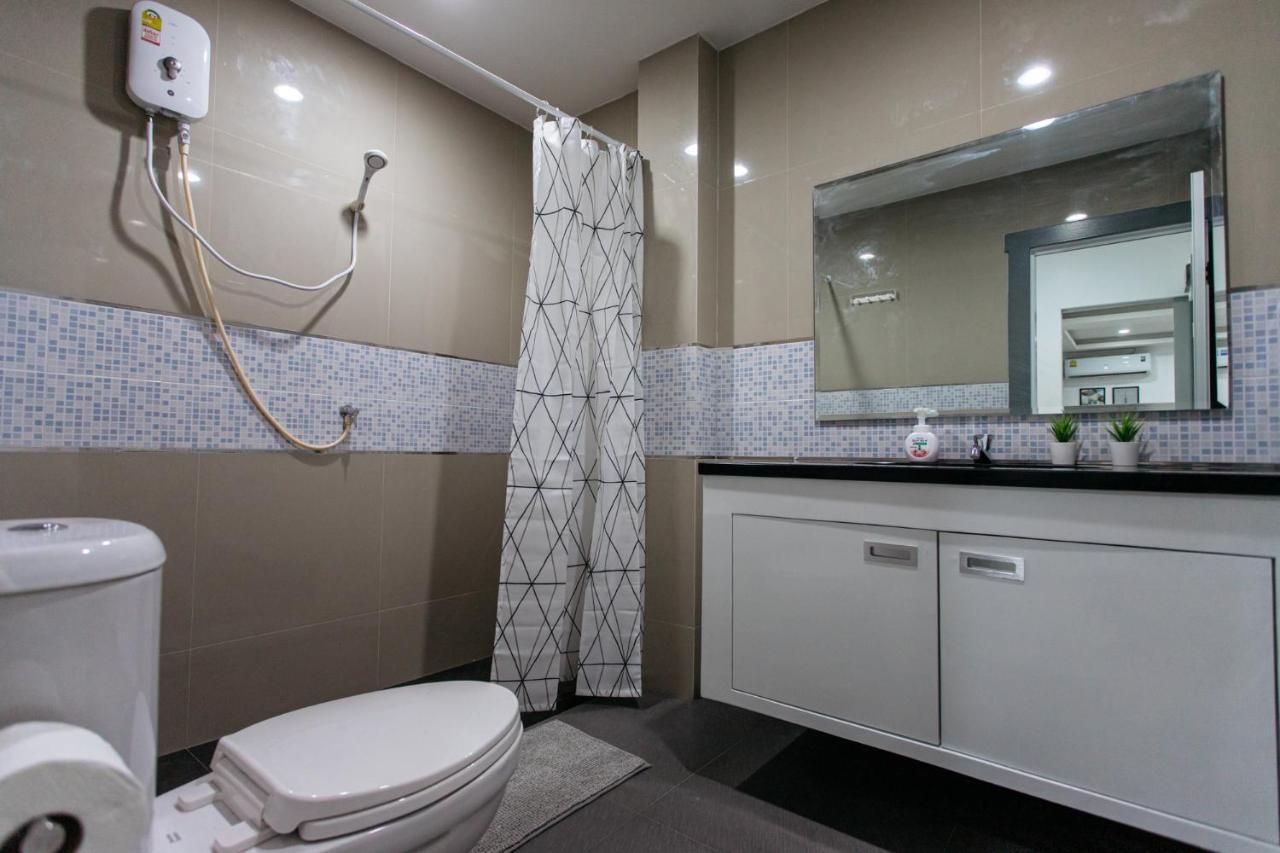 Chung cư studio 45 m² có 1 phòng tắm riêng ở Silom Bangkok Ngoại thất bức ảnh